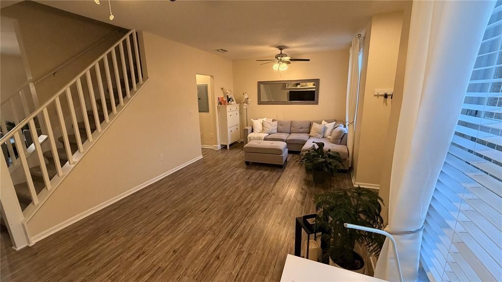 待售: $249,900 (2 贝兹, 2 浴室, 1191 平方英尺)