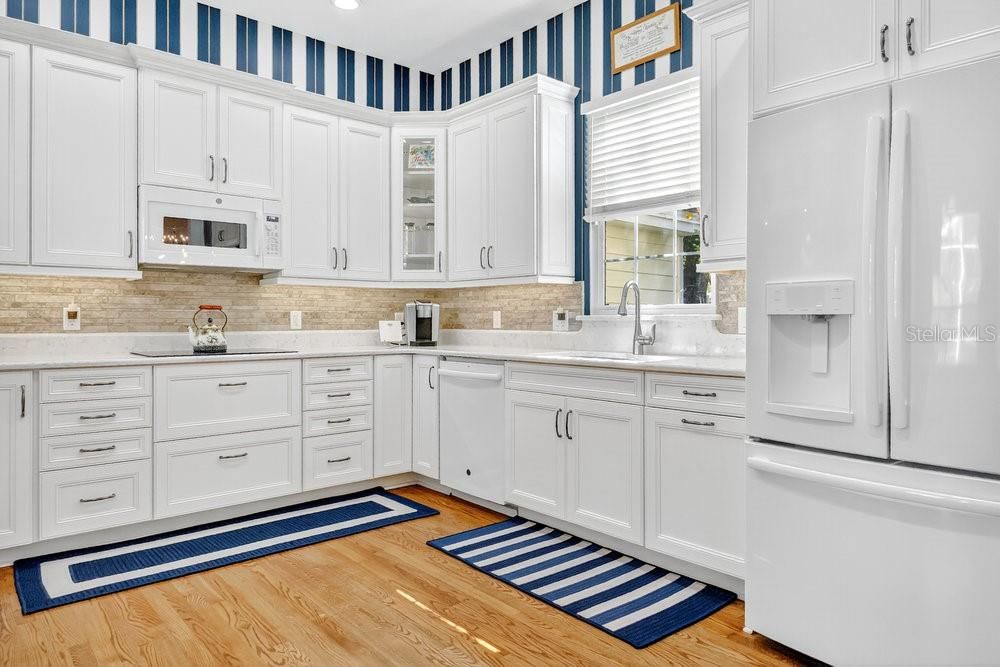 На продажу: $1,210,000 (4 спален, 3 ванн, 3808 Квадратных фут)