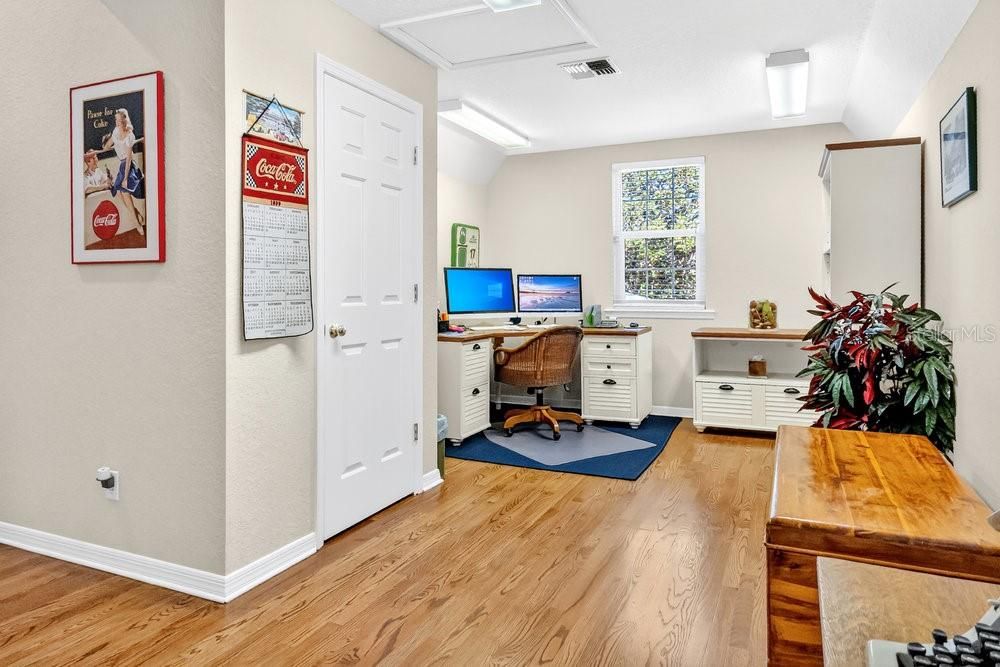 На продажу: $1,210,000 (4 спален, 3 ванн, 3808 Квадратных фут)