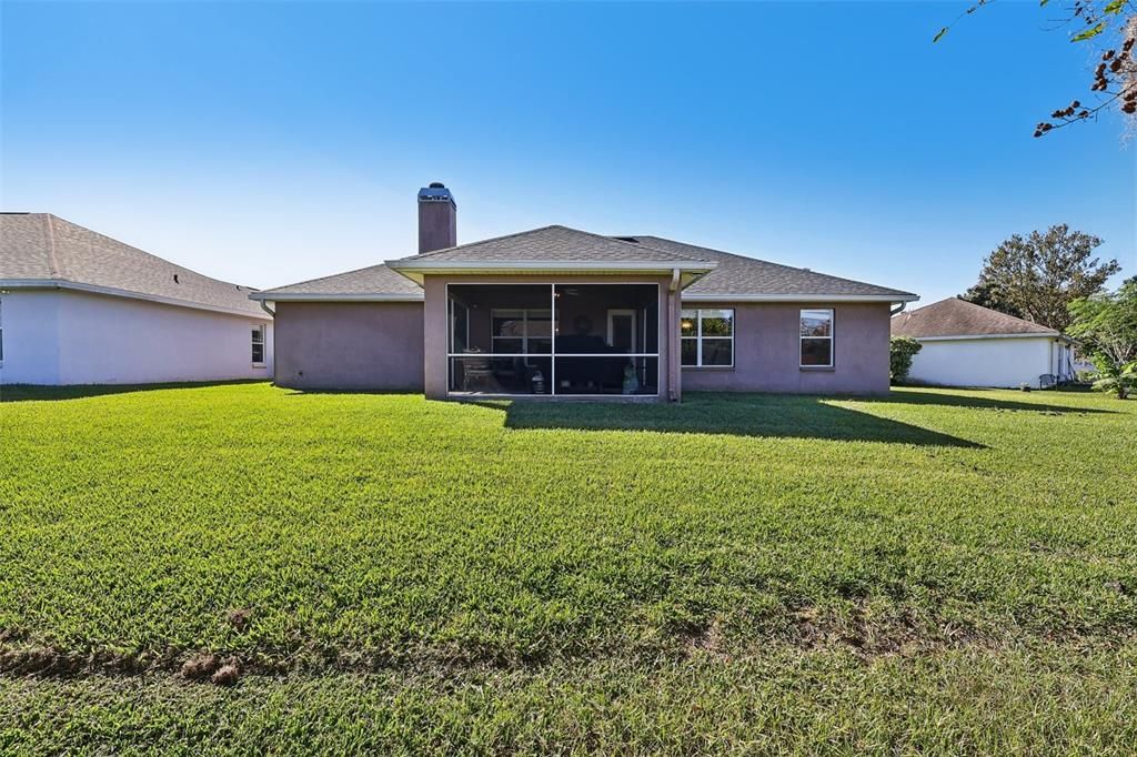 Active With Contract: $346,900 (3 beds, 2 baths, 2035 Square Feet)