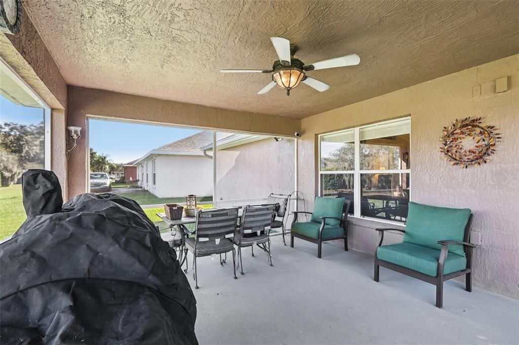 Active With Contract: $346,900 (3 beds, 2 baths, 2035 Square Feet)