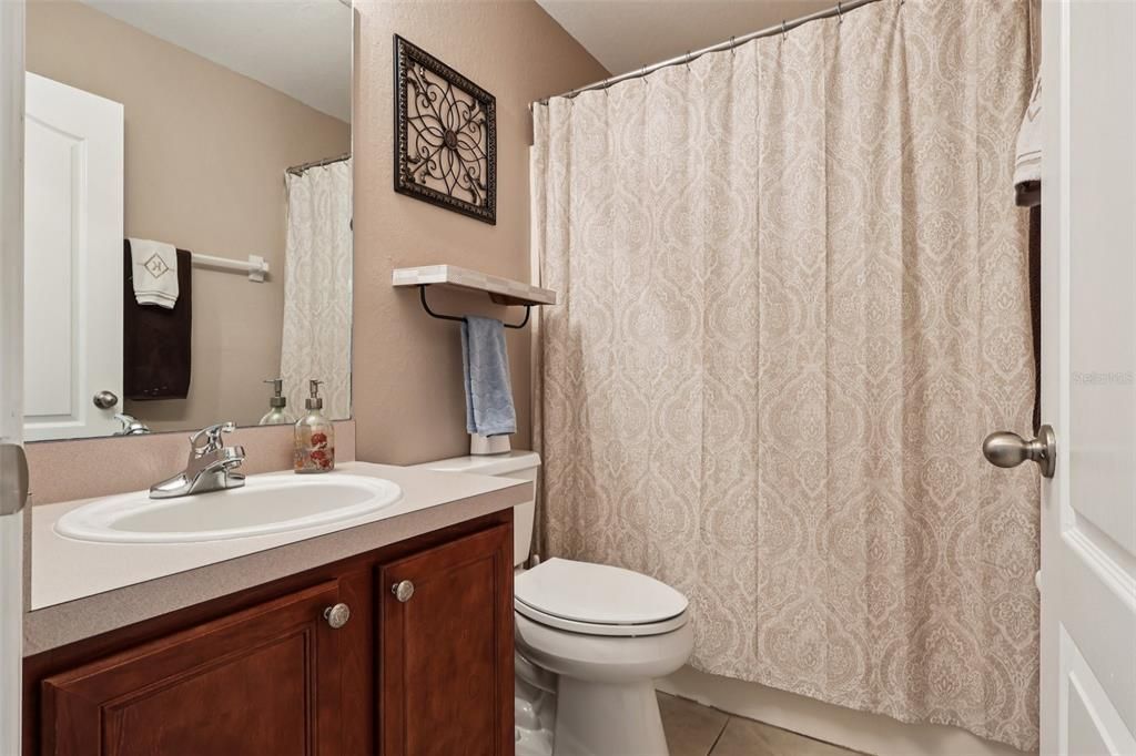 Active With Contract: $346,900 (3 beds, 2 baths, 2035 Square Feet)