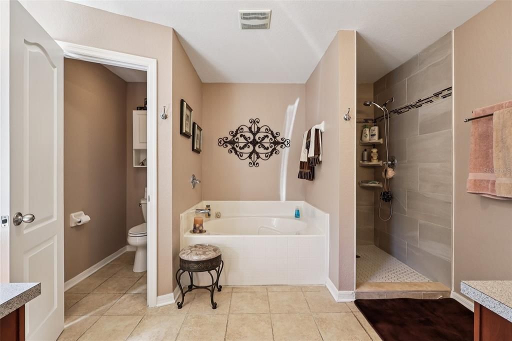 Active With Contract: $346,900 (3 beds, 2 baths, 2035 Square Feet)