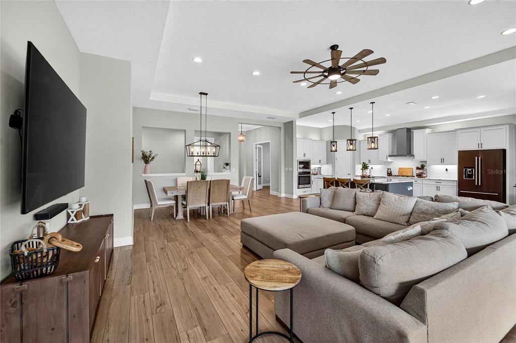 For Sale: $594,900 (4 beds, 3 baths, 2559 Square Feet)