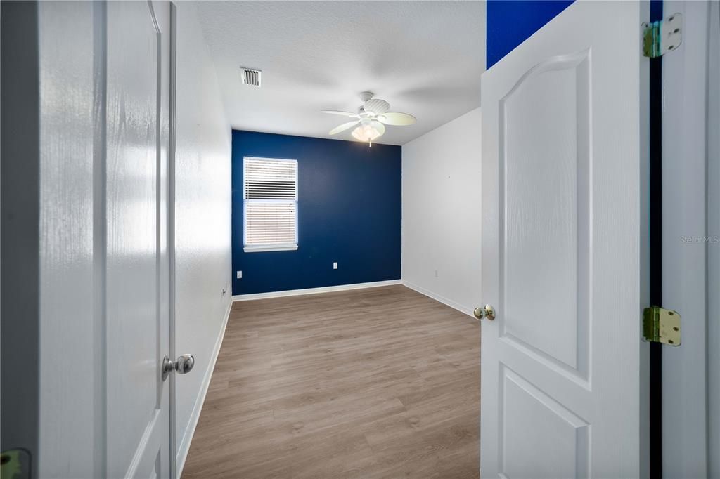 待售: $350,000 (3 贝兹, 2 浴室, 2092 平方英尺)