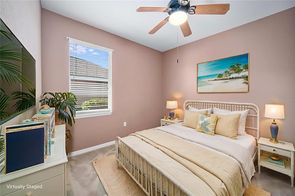 待售: $350,000 (3 贝兹, 2 浴室, 2092 平方英尺)