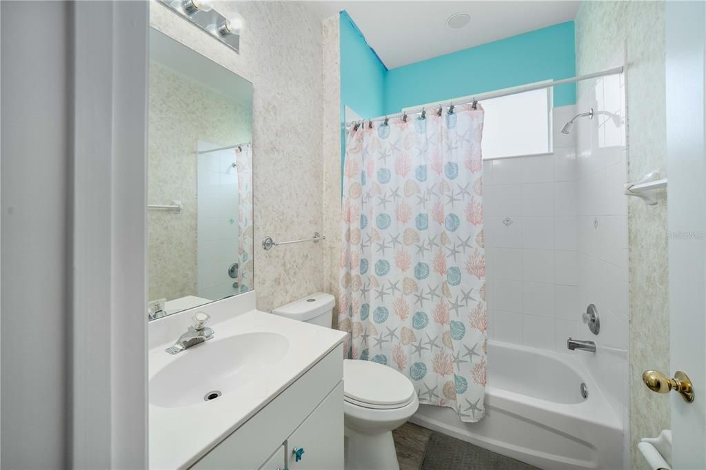 待售: $350,000 (3 贝兹, 2 浴室, 2092 平方英尺)