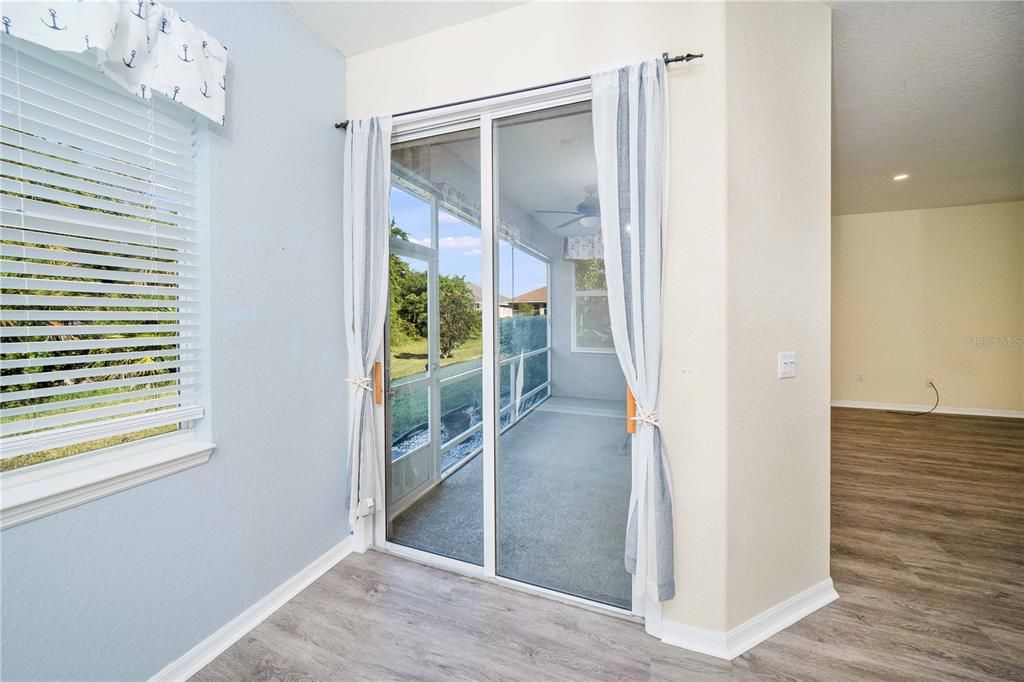 待售: $350,000 (3 贝兹, 2 浴室, 2092 平方英尺)