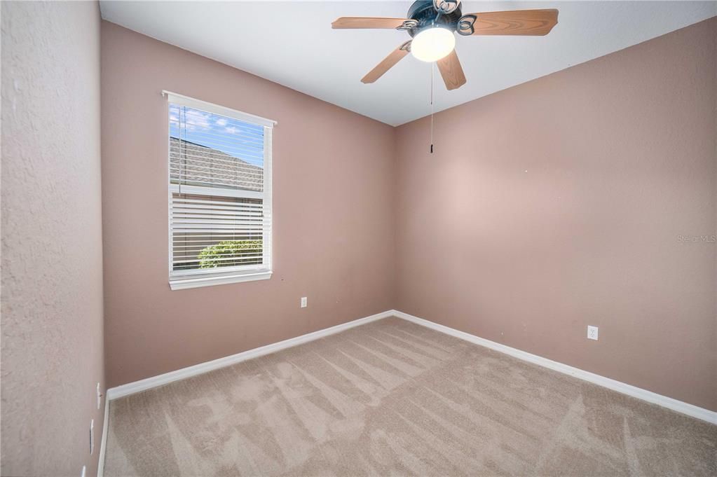 待售: $350,000 (3 贝兹, 2 浴室, 2092 平方英尺)