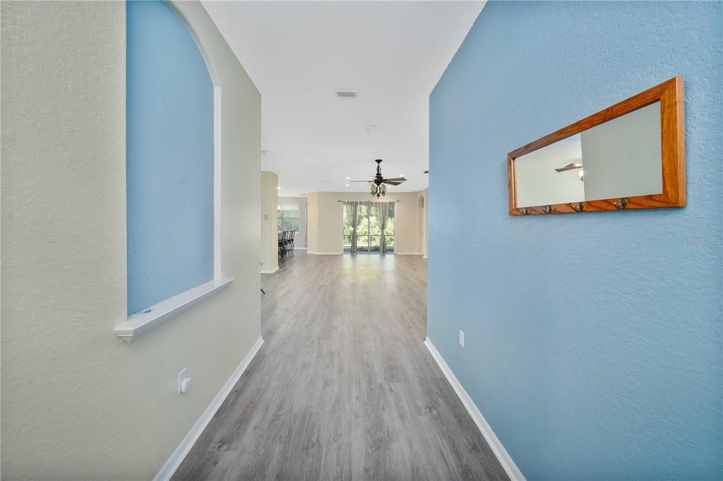 待售: $350,000 (3 贝兹, 2 浴室, 2092 平方英尺)