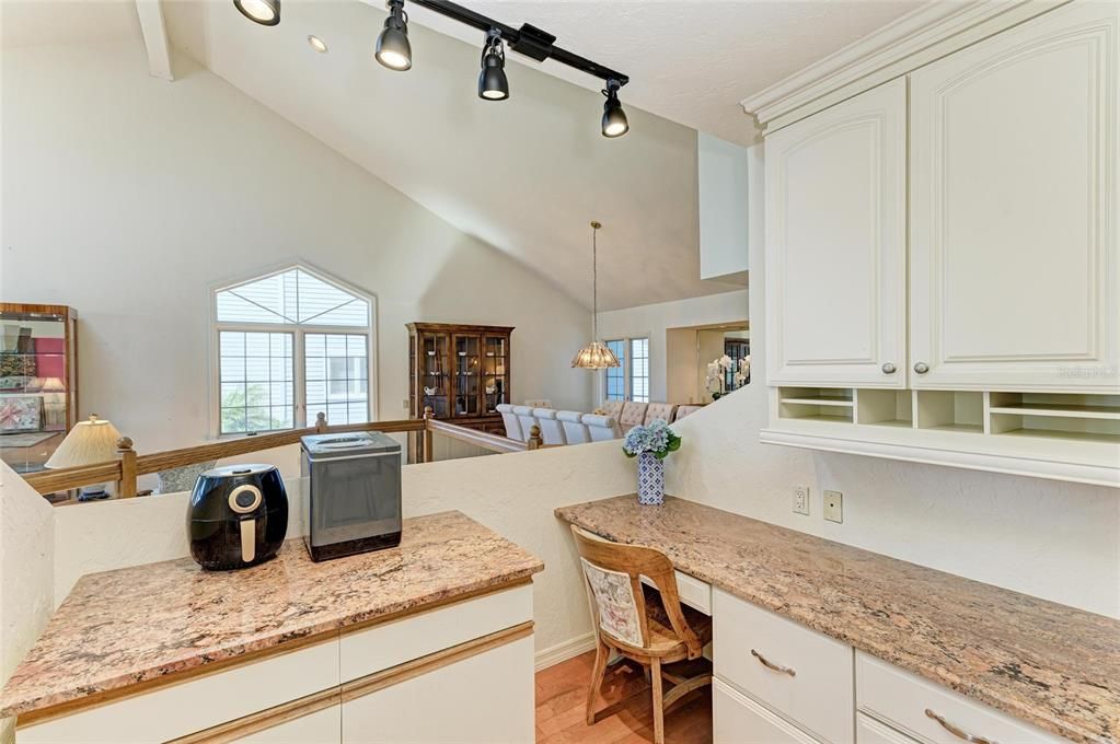 For Sale: $1,299,000 (3 beds, 2 baths, 3277 Square Feet)