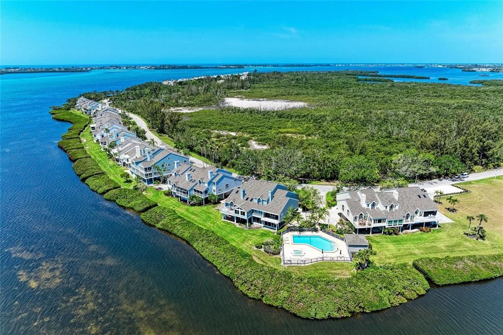 For Sale: $1,299,000 (3 beds, 2 baths, 3277 Square Feet)