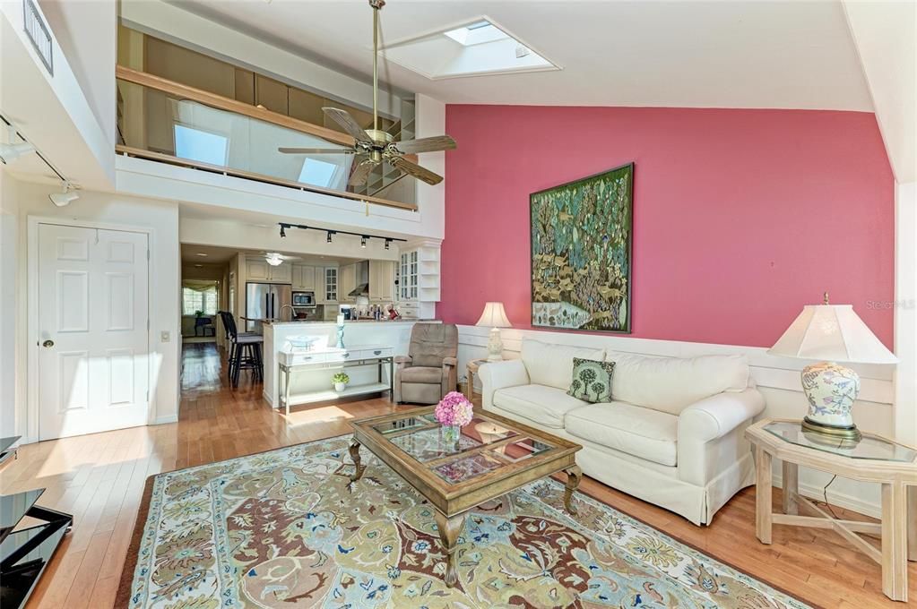 For Sale: $1,299,000 (3 beds, 2 baths, 3277 Square Feet)