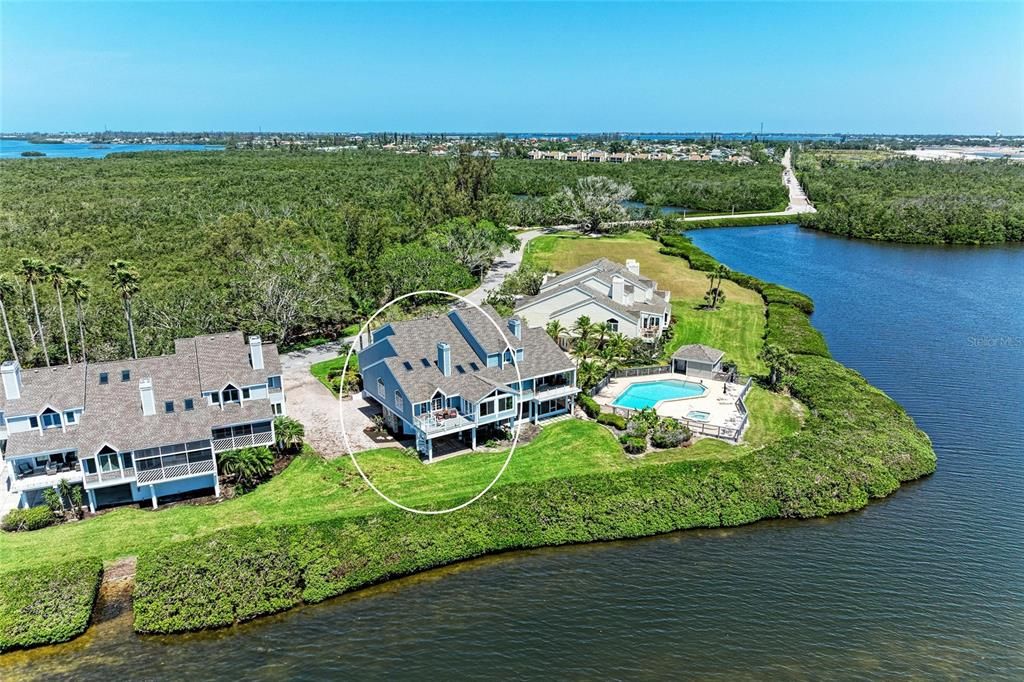 For Sale: $1,299,000 (3 beds, 2 baths, 3277 Square Feet)