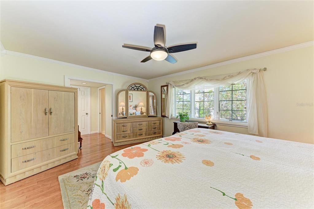 For Sale: $1,299,000 (3 beds, 2 baths, 3277 Square Feet)