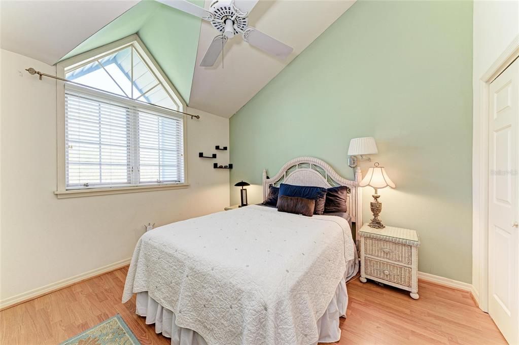 For Sale: $1,299,000 (3 beds, 2 baths, 3277 Square Feet)