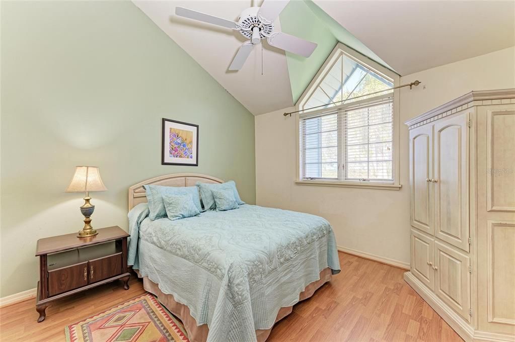 For Sale: $1,299,000 (3 beds, 2 baths, 3277 Square Feet)