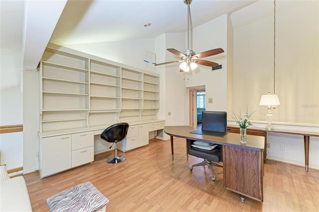 For Sale: $1,299,000 (3 beds, 2 baths, 3277 Square Feet)