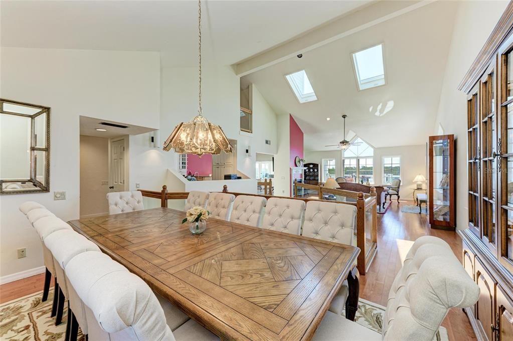 For Sale: $1,299,000 (3 beds, 2 baths, 3277 Square Feet)