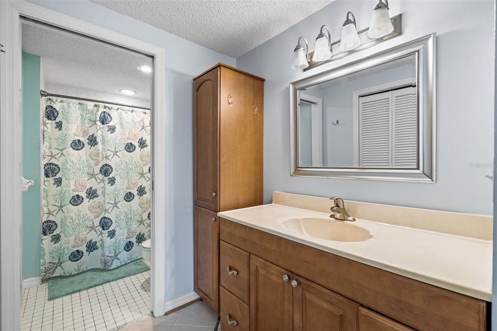 En Renta: $3,275 (2 camas, 2 baños, 1180 Pies cuadrados)