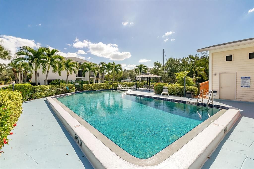 En Renta: $3,275 (2 camas, 2 baños, 1180 Pies cuadrados)