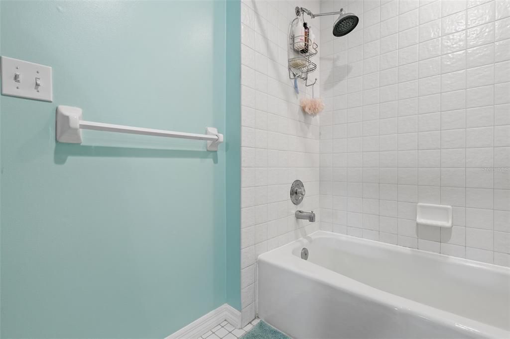 En Renta: $3,275 (2 camas, 2 baños, 1180 Pies cuadrados)