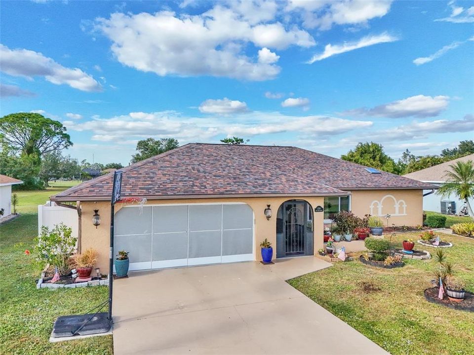 Activo con contrato: $290,000 (3 camas, 2 baños, 1862 Pies cuadrados)