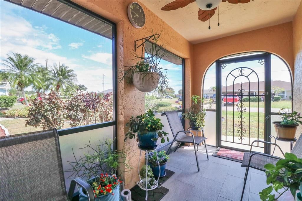 Activo con contrato: $290,000 (3 camas, 2 baños, 1862 Pies cuadrados)