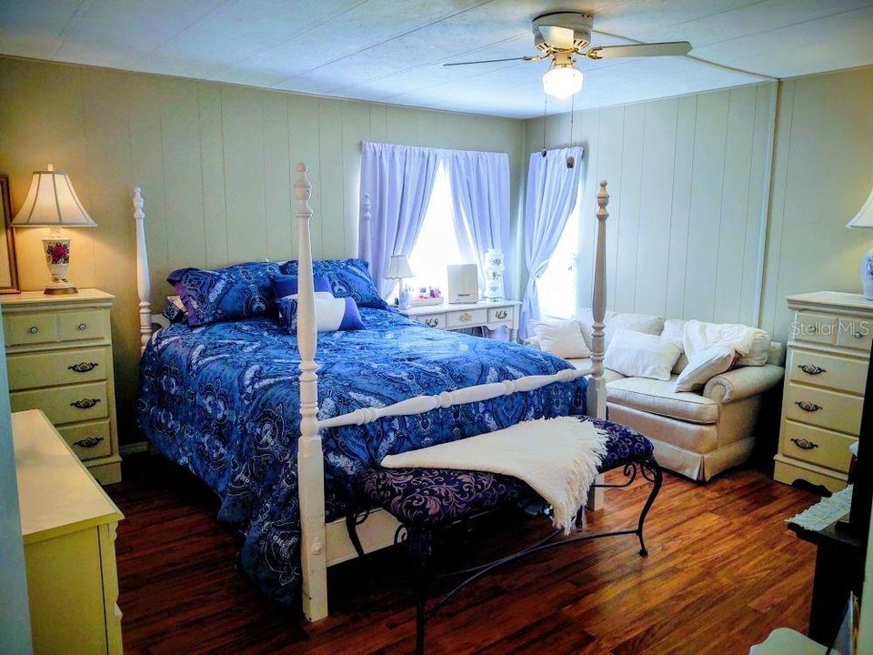 待售: $154,900 (2 贝兹, 2 浴室, 1204 平方英尺)