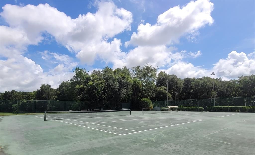 待售: $154,900 (2 贝兹, 2 浴室, 1204 平方英尺)