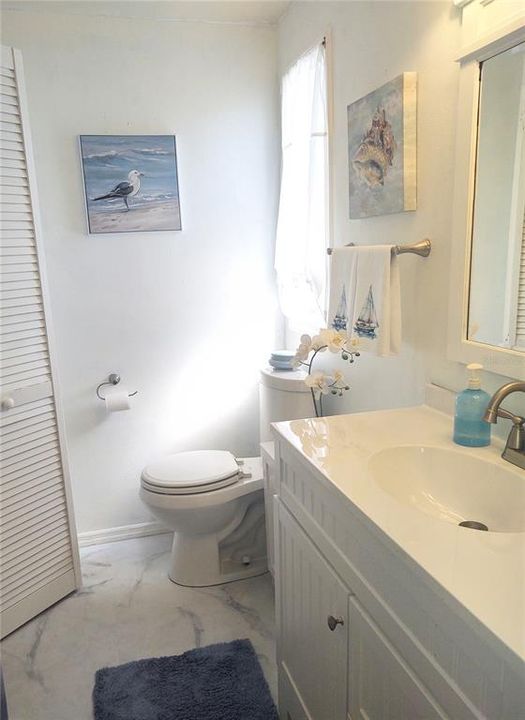 待售: $154,900 (2 贝兹, 2 浴室, 1204 平方英尺)