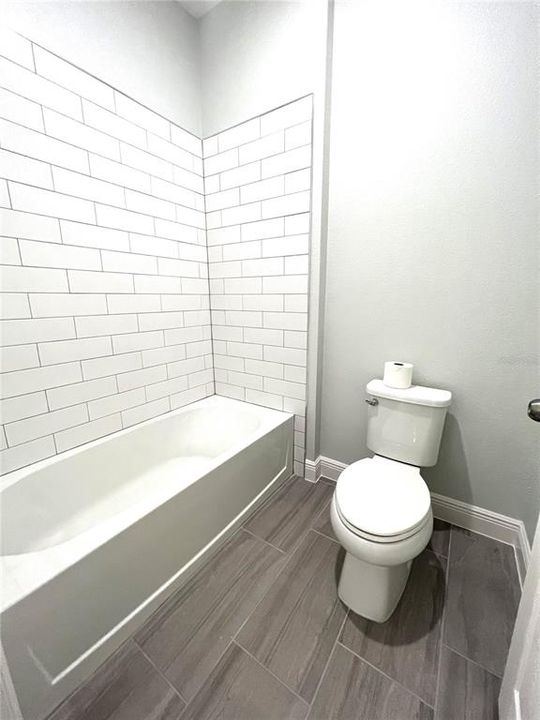 For Rent: $2,600 (4 beds, 2 baths, 1850 Square Feet)