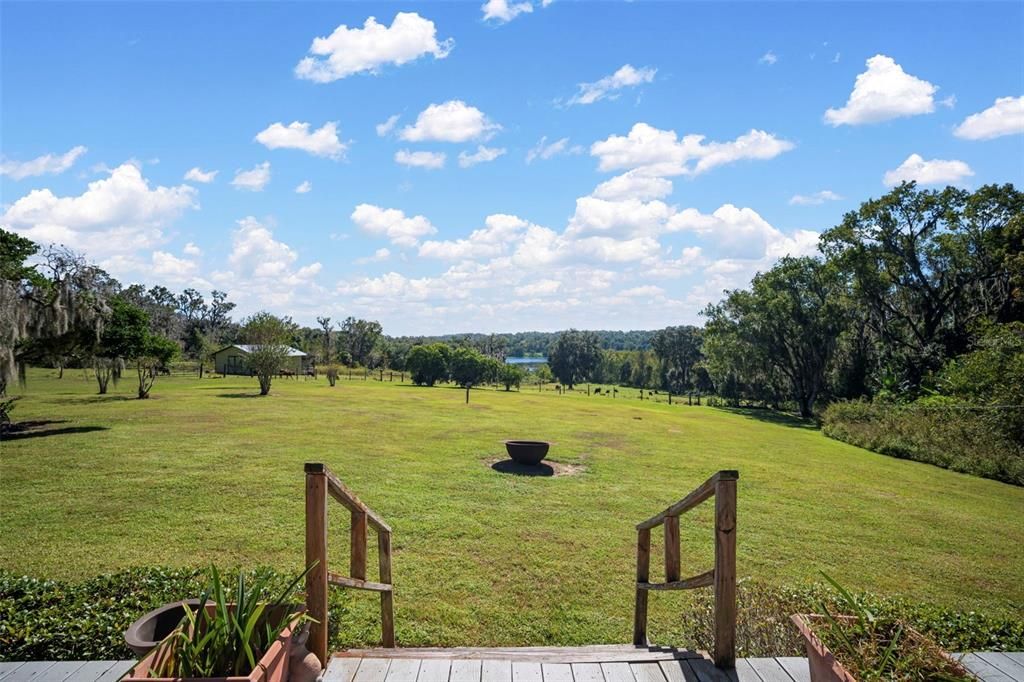 待售: $1,500,000 (22.80 acres)