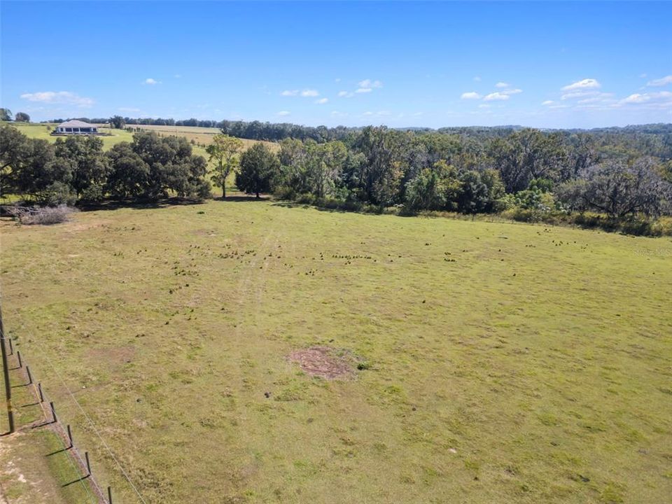 待售: $1,500,000 (22.80 acres)