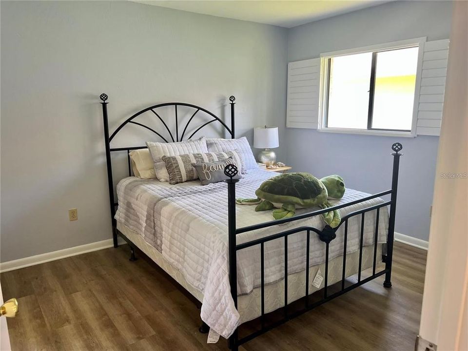 For Sale: $279,900 (3 beds, 2 baths, 1322 Square Feet)