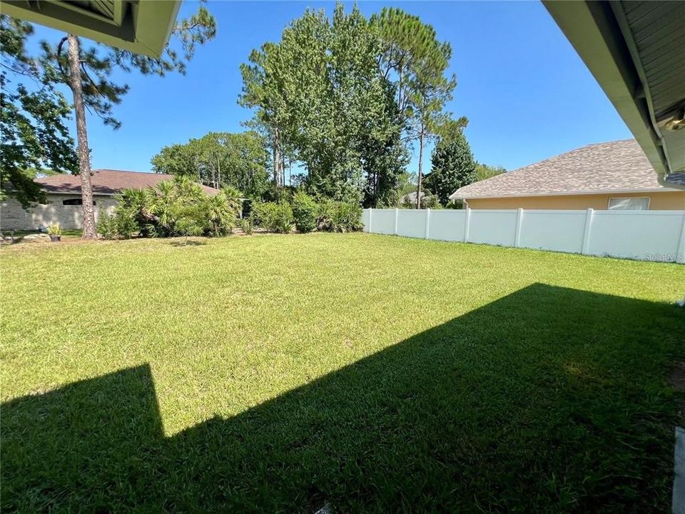 For Sale: $279,900 (3 beds, 2 baths, 1322 Square Feet)