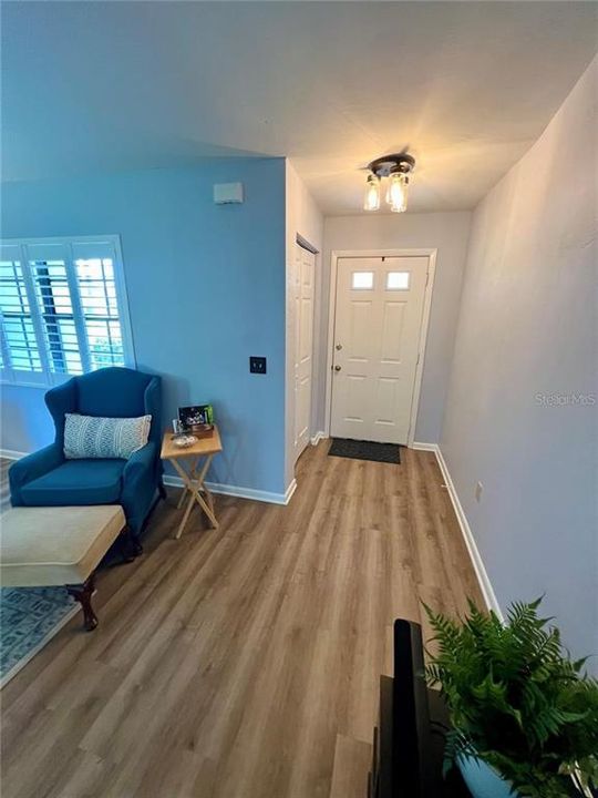 For Sale: $279,900 (3 beds, 2 baths, 1322 Square Feet)