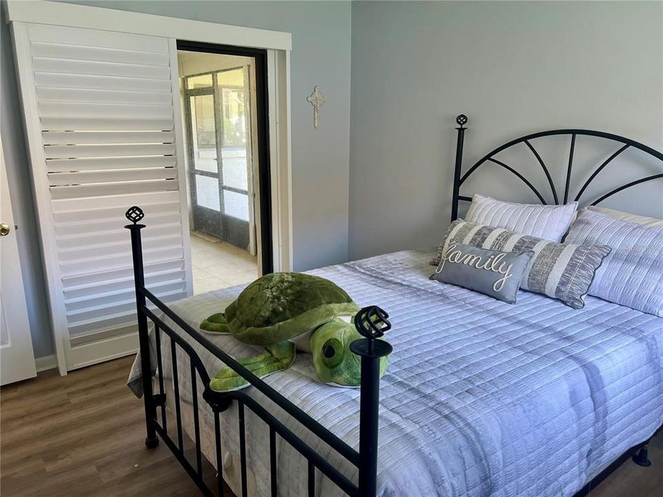 For Sale: $279,900 (3 beds, 2 baths, 1322 Square Feet)