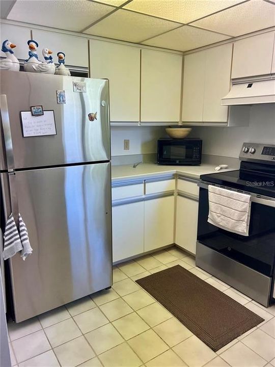 For Sale: $279,900 (3 beds, 2 baths, 1322 Square Feet)