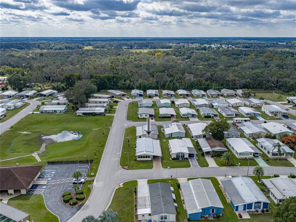 For Sale: $159,900 (2 beds, 2 baths, 1296 Square Feet)