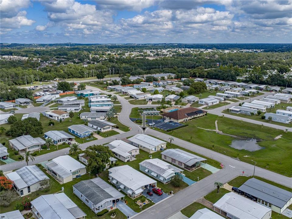 For Sale: $159,900 (2 beds, 2 baths, 1296 Square Feet)