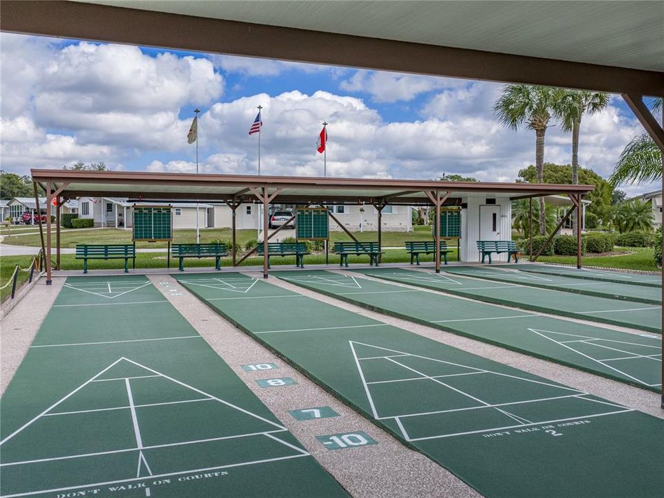 For Sale: $159,900 (2 beds, 2 baths, 1296 Square Feet)