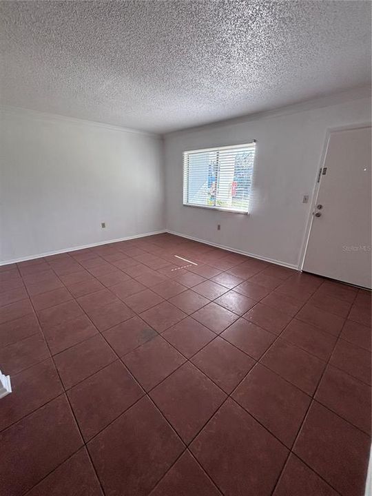 Под контрактом: $1,200 (1 спален, 1 ванн, 496 Квадратных фут)