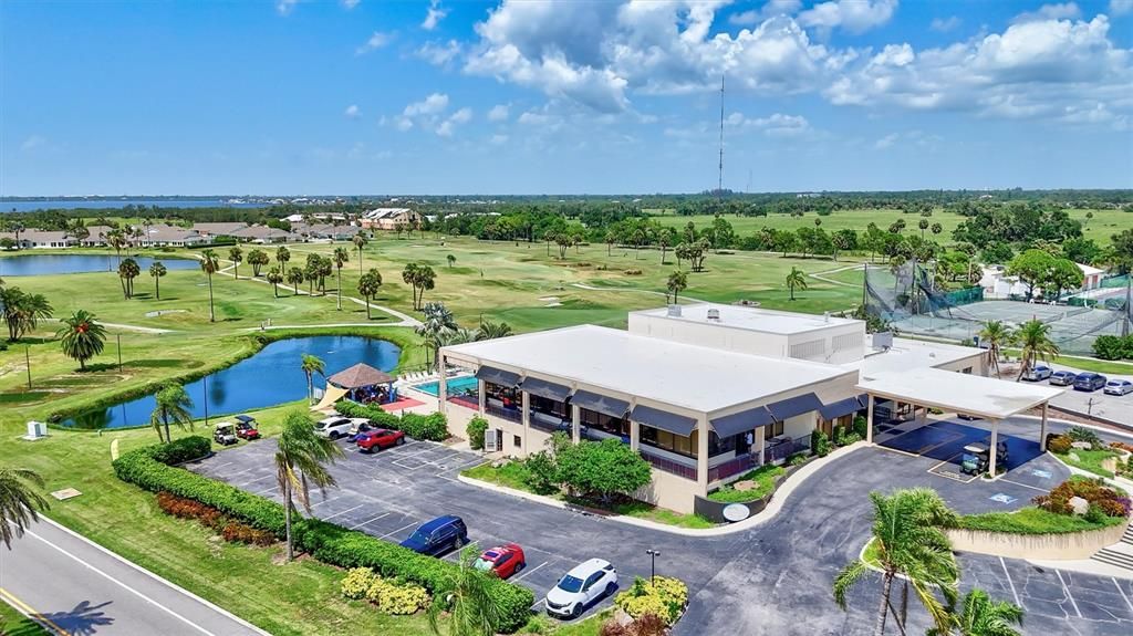 En Venta: $839,000 (3 camas, 2 baños, 2306 Pies cuadrados)