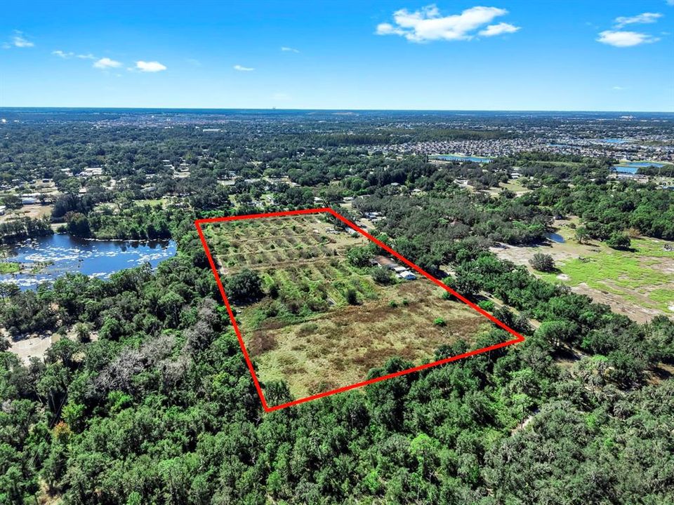 Под контрактом: $1,000,000 (12.80 acres)