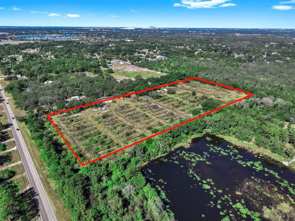 Под контрактом: $1,000,000 (12.80 acres)