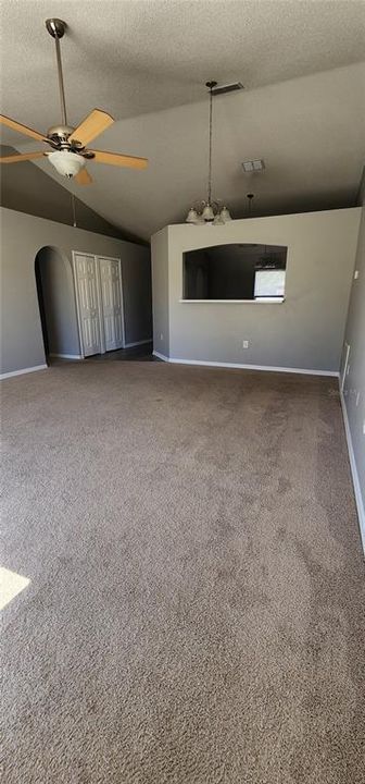 出租: $1,900 (3 贝兹, 2 浴室, 1368 平方英尺)