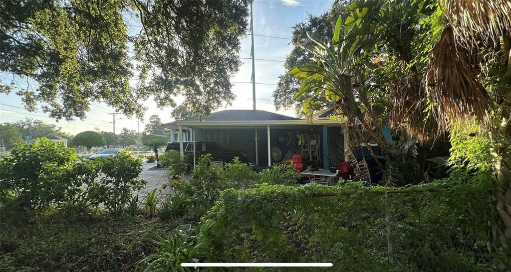 For Sale: $349,900 (4 beds, 2 baths, 1520 Square Feet)