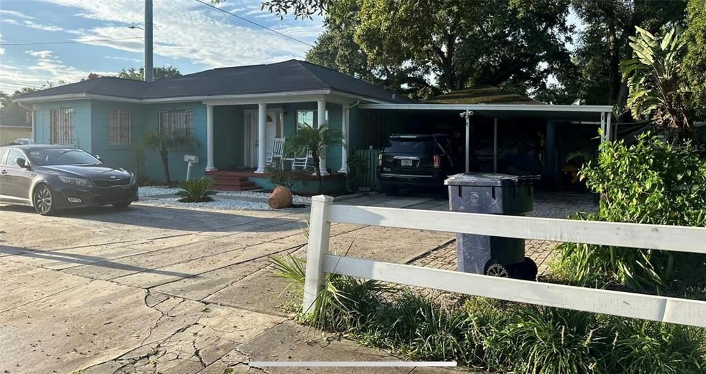 For Sale: $349,900 (4 beds, 2 baths, 1520 Square Feet)