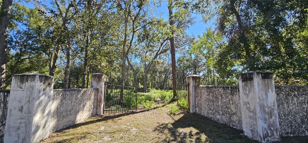 En Venta: $599,000 (5.40 acres)